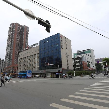 Jinjiang Inn - Wuhan Ziyang Road Exteriör bild